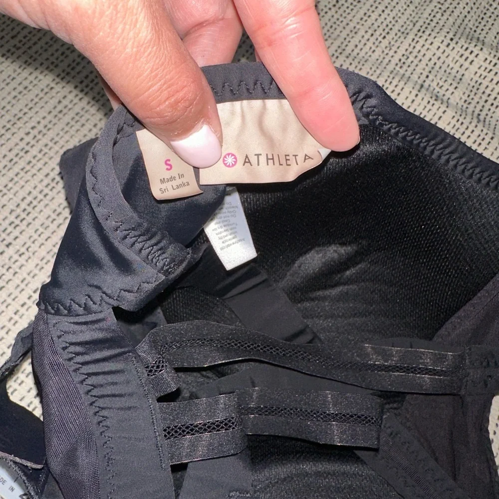 Athleta High Impact Gigi Bra in Black Sz S.‎